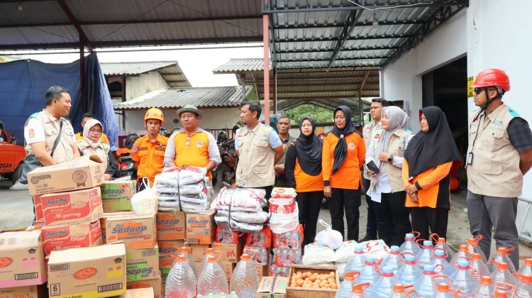 Pascabanjir di Gubug, PLN Salurkan Peduli Salurkan Sembako
