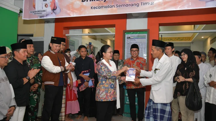 Sambut Ramadan dan MTQ Nasional, Agustina Distribusikan 20 Ribu Al-Qur’an