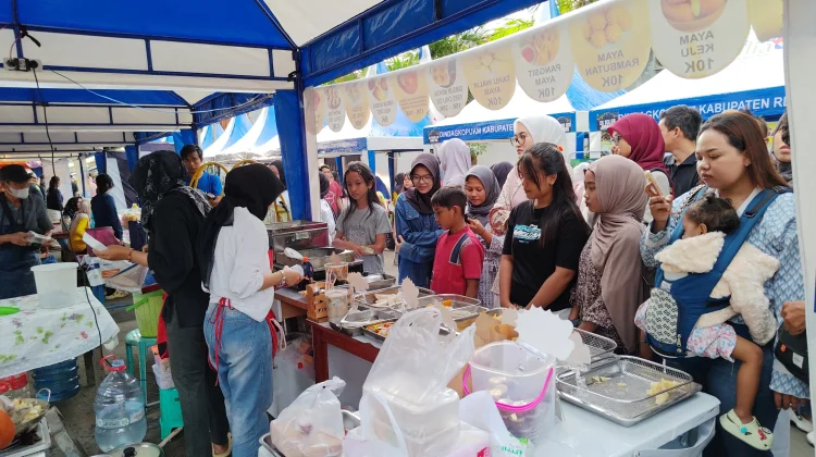 Kampung Ramadan Rembang, Pedagang Raup Omzet Jutaan Rupiah