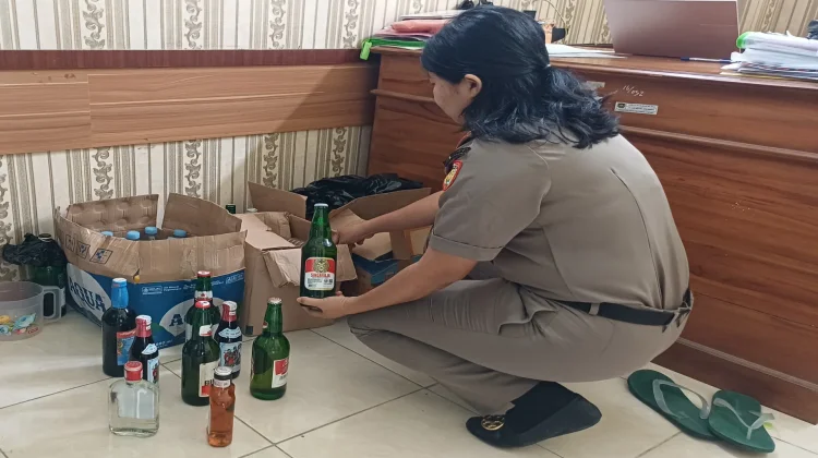 Gelar Operasi Pekat, Satpol PP Purworejo Sita Ratusan Miras
