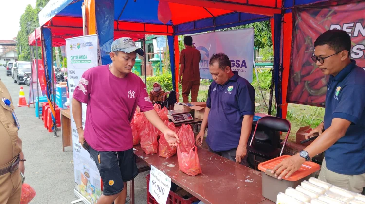 Pemkab Rembang Beri Subsidi, Jual Cabai Setan Rp.65 ribu/ kg