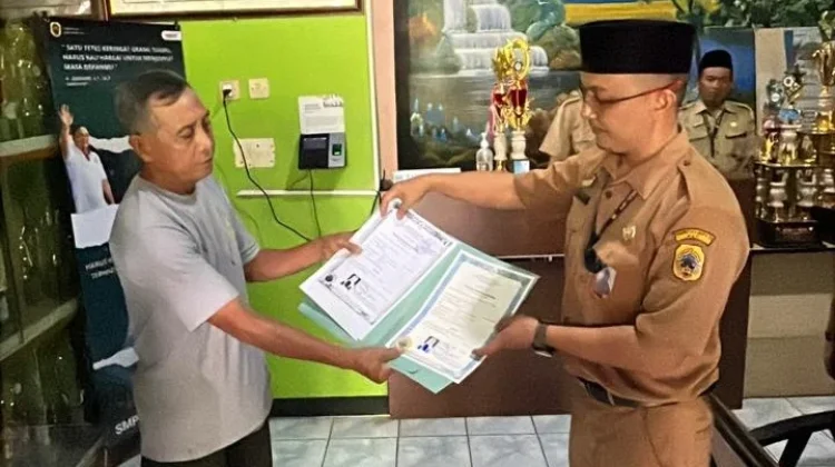 Akibat  Kendala Administrasi Pembayaran, Puluhan Ijazah Tertahan di Sekolah