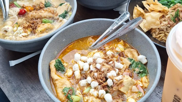 Seblak, Dari Jajanan Rakyat ke Ikon Kuliner