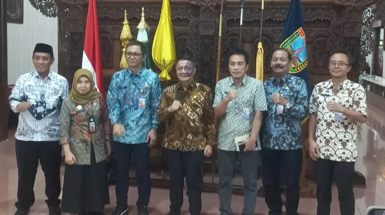 Belum Gajian, Ratusan Guru dan Tendik di Kudus Terancam Gigit Jari saat Lebaran