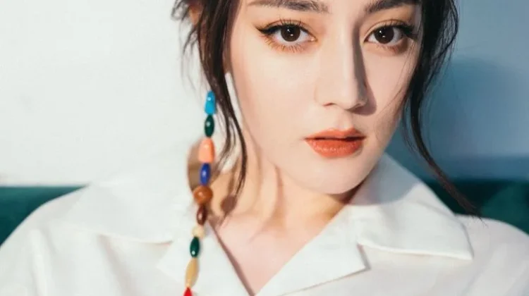 Dilreba Gagal Hadiri Paris Fashion Week, karena Terjebak di Dubai