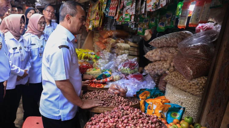 Hasil Blusukan Gubernur, Harga Pangan Jelang Lebaran Masih Terkendali