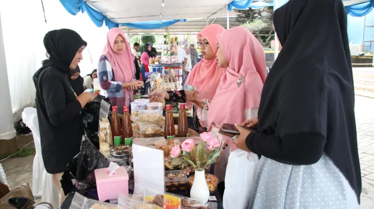 Spectaxcular Ngabuburit KPP Pratama Batang Hadirkan Bazar hingga Layanan SPT