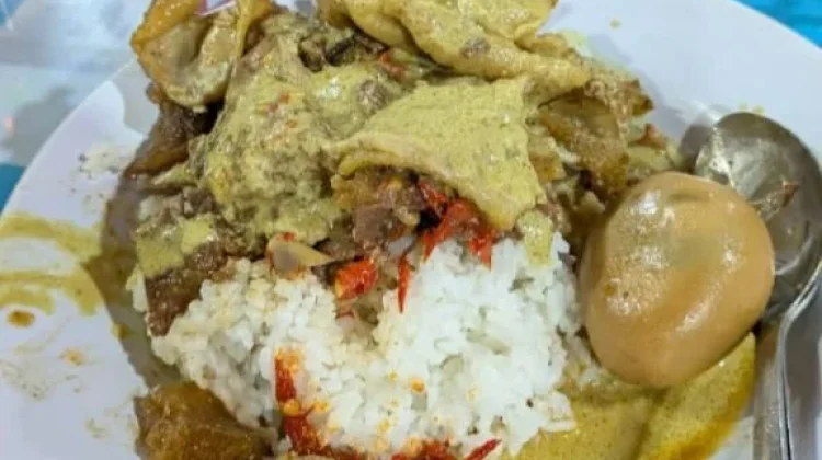 Rahasia Kelezatan Nasi Gudeg Komplit