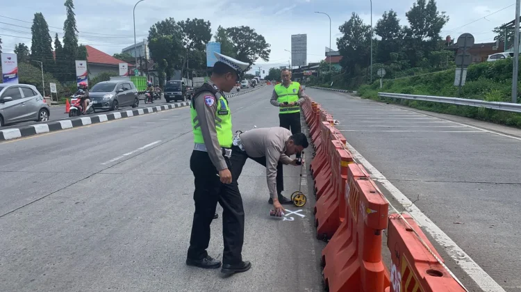 Polres Semarang Lakukan Olah TKP Kecelakaan Beruntun di Exit Tol Bawen