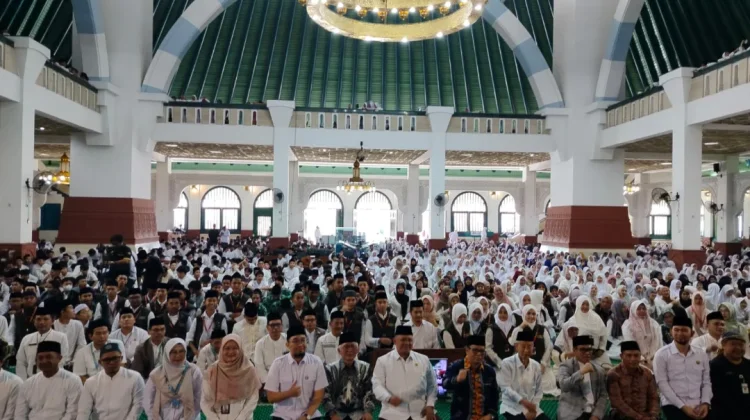 Ribuan Pelajar Ikuti Pesantren Ramadan Rohis Indonesia di MAJT Semarang