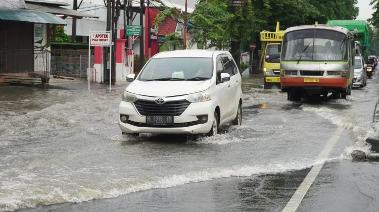 Semarang Waspada Banjir saat Idul Fitri