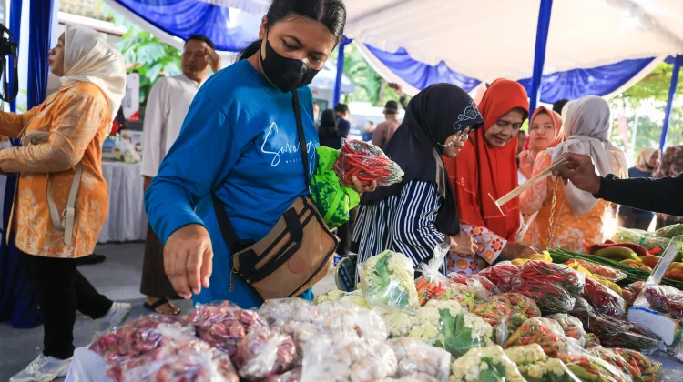 Masyarakat Rasakan Manfaat Ratusan Gerakan Pangan Murah di Jateng