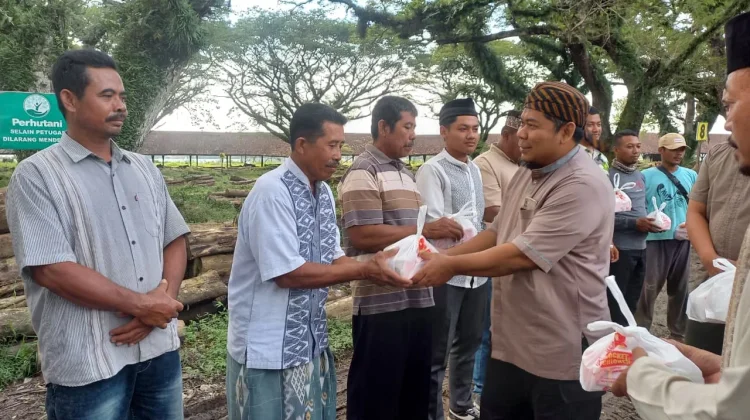 Pererat Silaturahmi, Perhutani Purwodadi Berbuka Puasa Bareng Pekerja Kayu