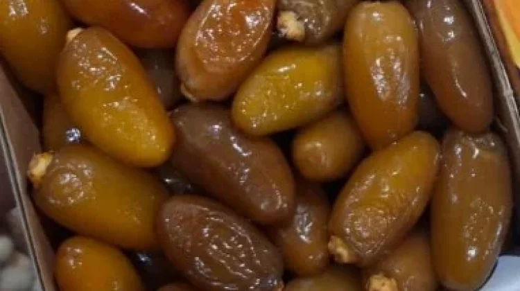 Mengenal Kurma Ruthob