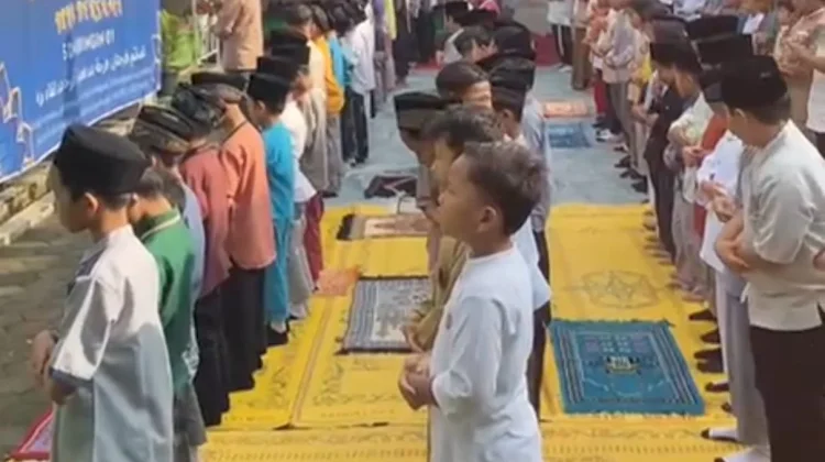 Gelar Pesantren Kilat, SDN Bringin 01 Semarang Pupuk Kepedulian Sosial