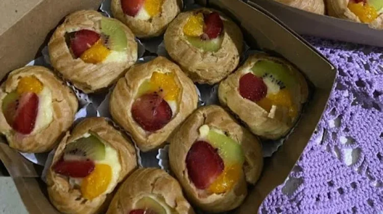 Peluang Usaha Jualan Roti Soes Buah yang Menjanjikan
