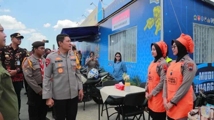 Kapolda Jateng Cek Pos Terpadu Exit Tol Prambanan