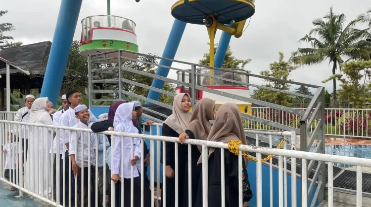 Saloka Theme Park Berbagi Keceriaan Ramadan Bersama 300 Anak Panti Asuhan