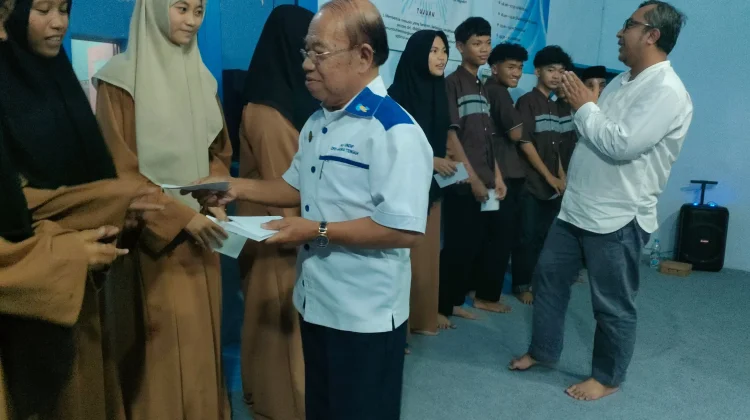 Sambangi Panti Asuhan, IKA UNDIP Berbagi Kebahagiaan Ramadan
