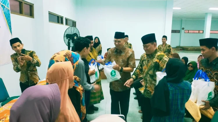 UPZ MAJT Salurkan Zakat dan Sembako Kepada 507 Mustahik