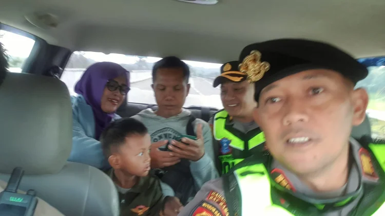 Turun di Tol Kabupaten Semarang, Pemudik Asal Bekasi Kebingungan