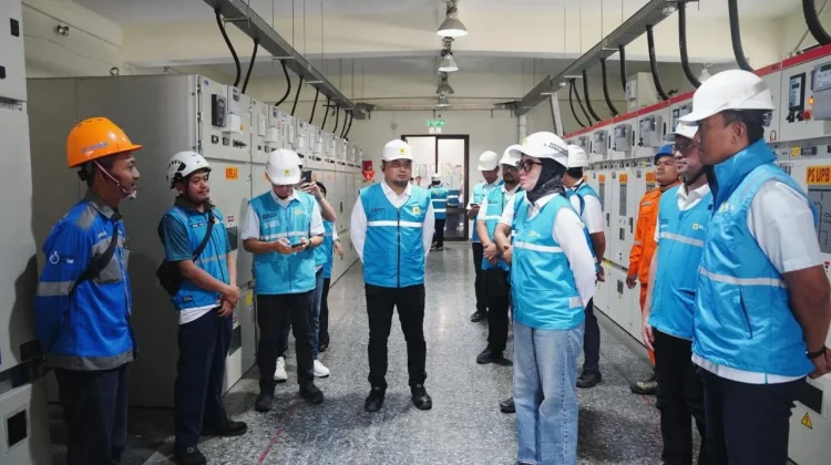 Direktur Distribusi PLN Tinjau Gardu Induk Strategis