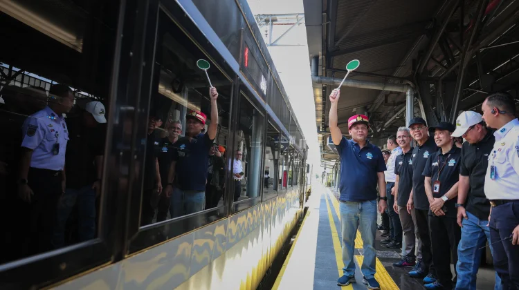 Mudik Gratis via Kereta Diberangkatkan Gubernur Jateng
