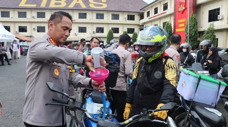 Kapolrestabes Semarang Sambut Pemudik Pengguna Valet and Ride