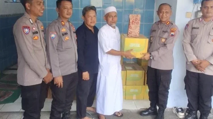 Polrestabes Semarang Salurkan Bantuan Sembako untuk Eks Napiter