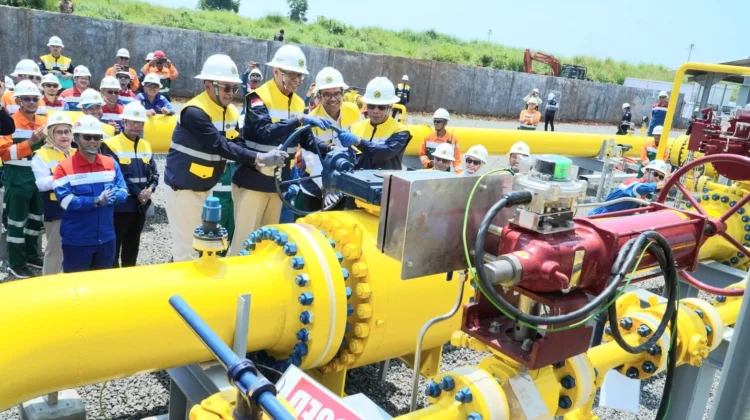 Wamen ESDM Resmikan Pengaliran Gas Perdana Cisem 2 di Batang