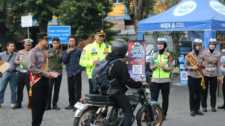 Mudik Seger, Polres Pekalongan Kota Berikan Layanan Ramah Keluarga