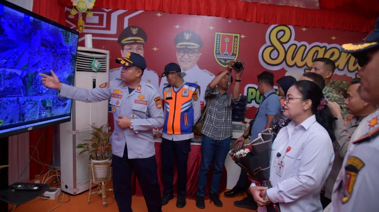 Pantau Posko Mudik, Agustina Wilujeng Pastikan Pelayanan Berjalan Lancar