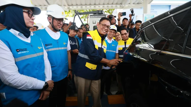 Mudik Pakai Mobil Listrik? PLN Siapkan Ribuan SPKLU di Seluruh Indonesia