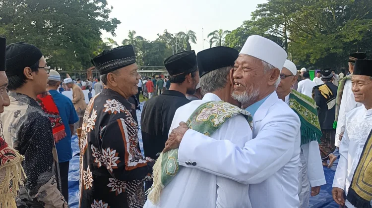Lebaran Duluan, Warga Muhammadiyah Batang Junjung Toleransi