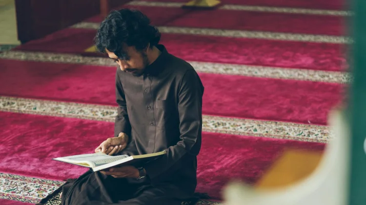 Ibadah I’tikaf Diminati Generasi Muda saat Ramadan