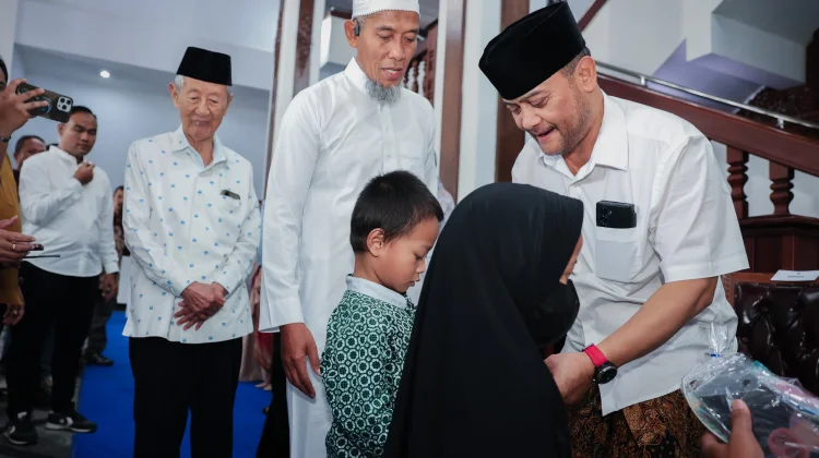 Open House Ditiadakan, Gubernur Jateng Lebaran Bareng Difabel dan Anak Panti