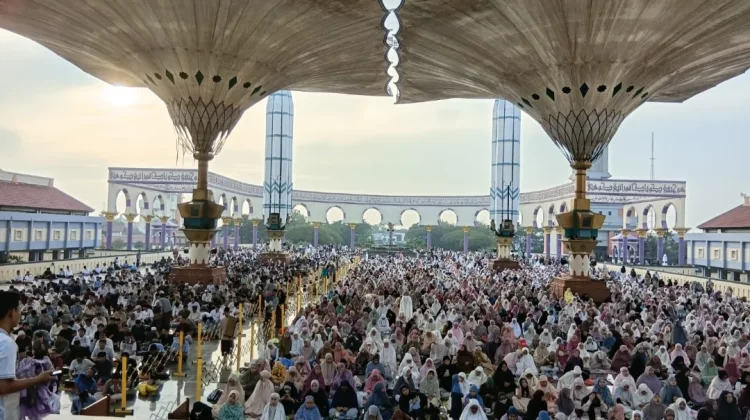 KH Zulfa Mustofa Ajak Jaga Istikamah Amalan Kebaikan Ramadan