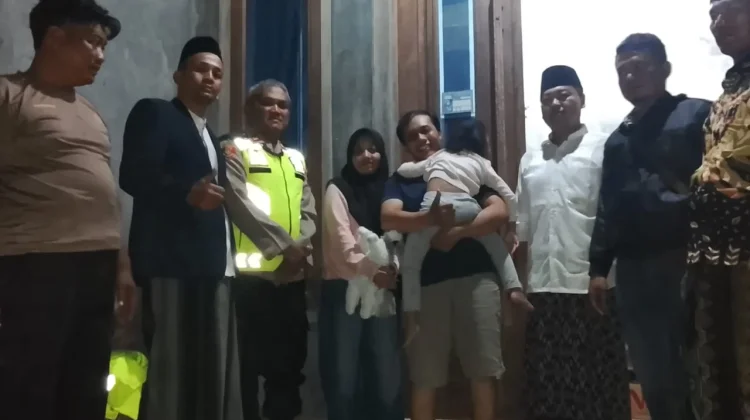 Polisi Evakuasi Satu Keluarga Pemudik yang Tersesat di Hutan Pemalang