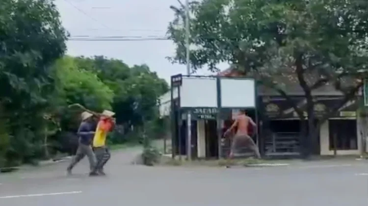 ODGJ Mengamuk, Bacok Warga di Rembang