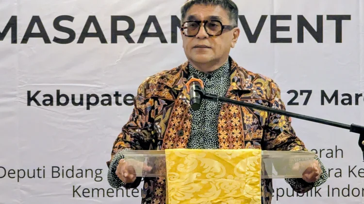 Samuel Wattimena Dorong Desa Wisata Gali Keunikan Daerah