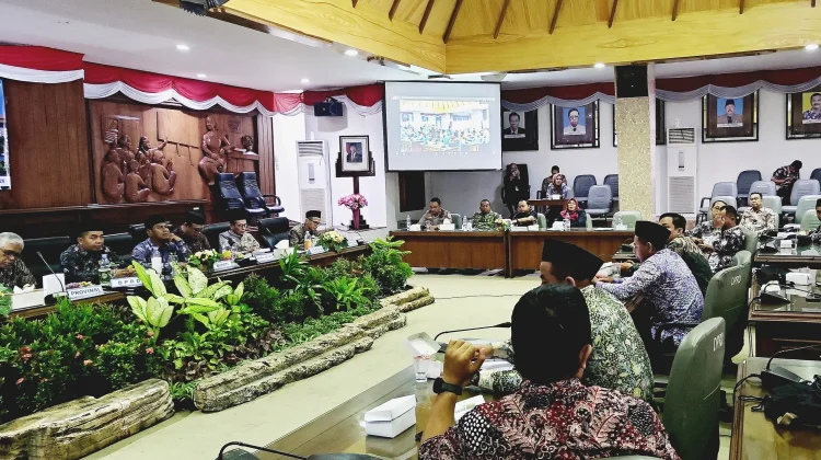 Bupati Rembang Ingatkan Dampak Konflik Global terhadap Ekonomi Daerah