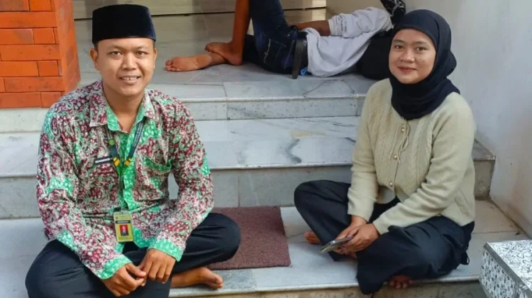 Cerita Febi, Remaja Asal Demak Berlibur ke Bromo, Singgah di Masjid Lasem