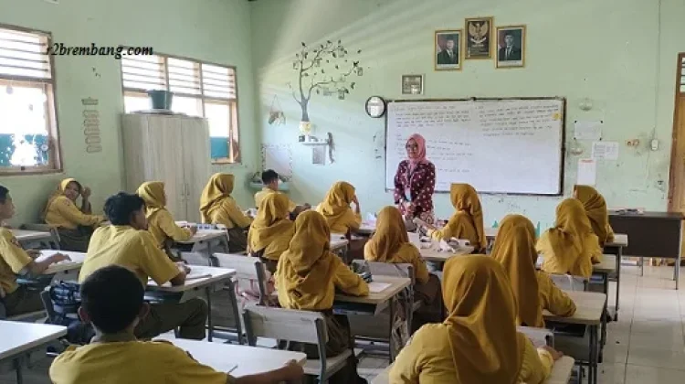 SMPN 3 Sale Rembang Bantu Tekan Angka Putus Sekolah di Wilayah Terpencil