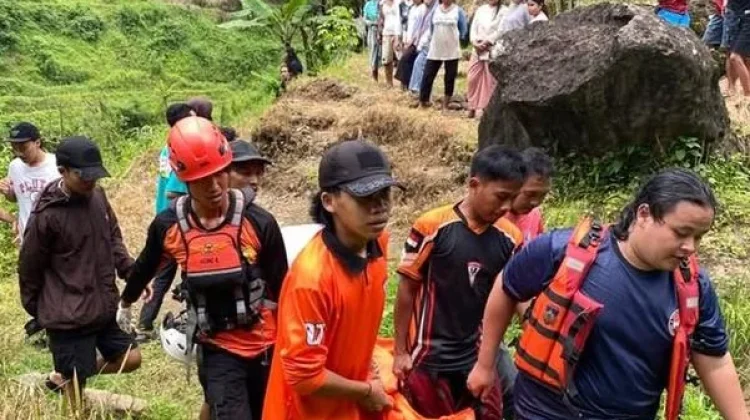 Tenggelam, Dua Pemuda Meninggal di Air Terjun Watu Bobot