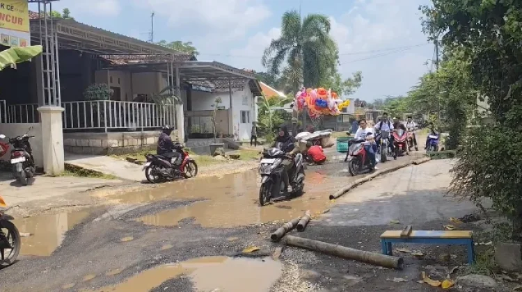 Pemkab Pati Siapkan Rp1,5 Miliar, Perbaikan Jalan Kayen Tunggu Asistensi KPK