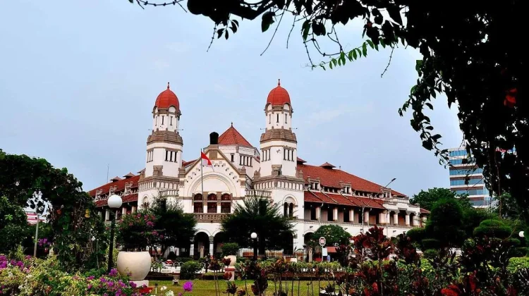 Lawang Sewu, Simbol Sejarah dan Keindahan Arsitektur Semarang