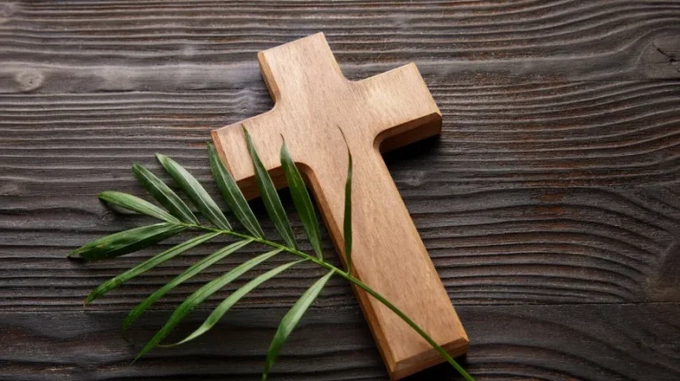 Minggu Palma, Prosesi Mengulang Kembali Kedatangan Yesus Kristus ke Yerusalem