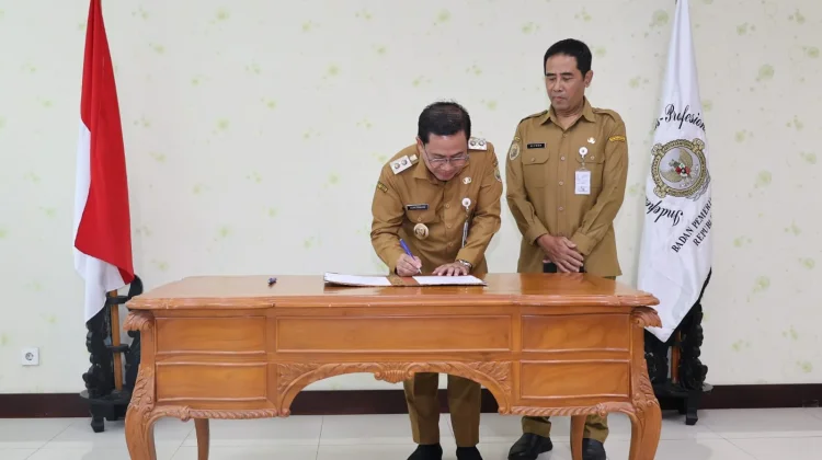 Plt. Bupati Sukirman Serahkan LKPD 2025 Unaudited ke BPK RI