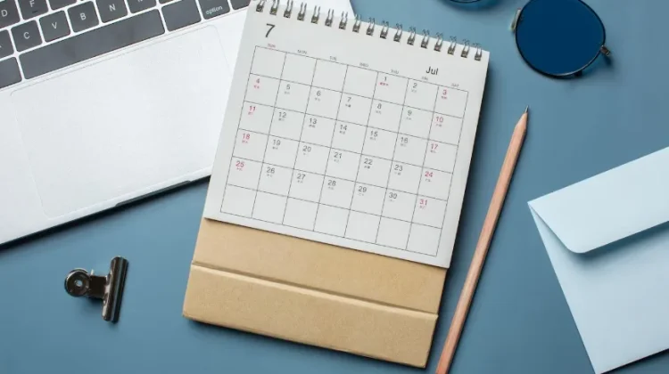 Di Era Digital, Kalender Meja Masih Jadi Andalan
