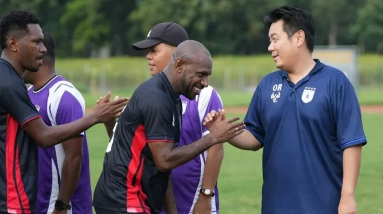 Manajer Persipura Targetkan Lolos ke Super League